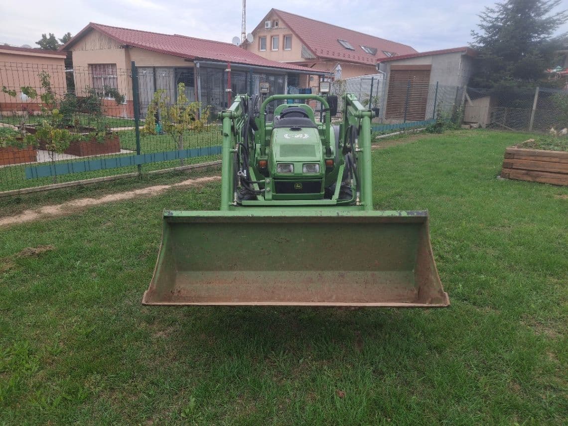 John Deere milenio 35C 