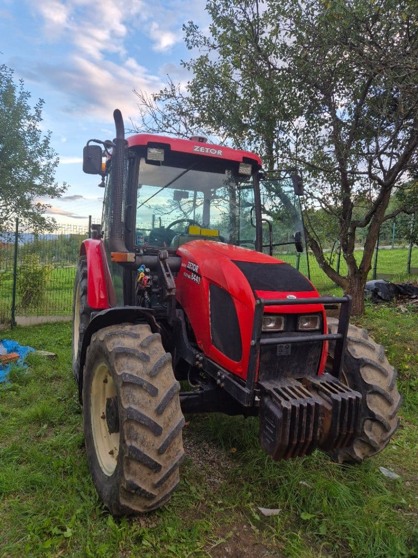 Zetor proxima 8441 s nakladačom