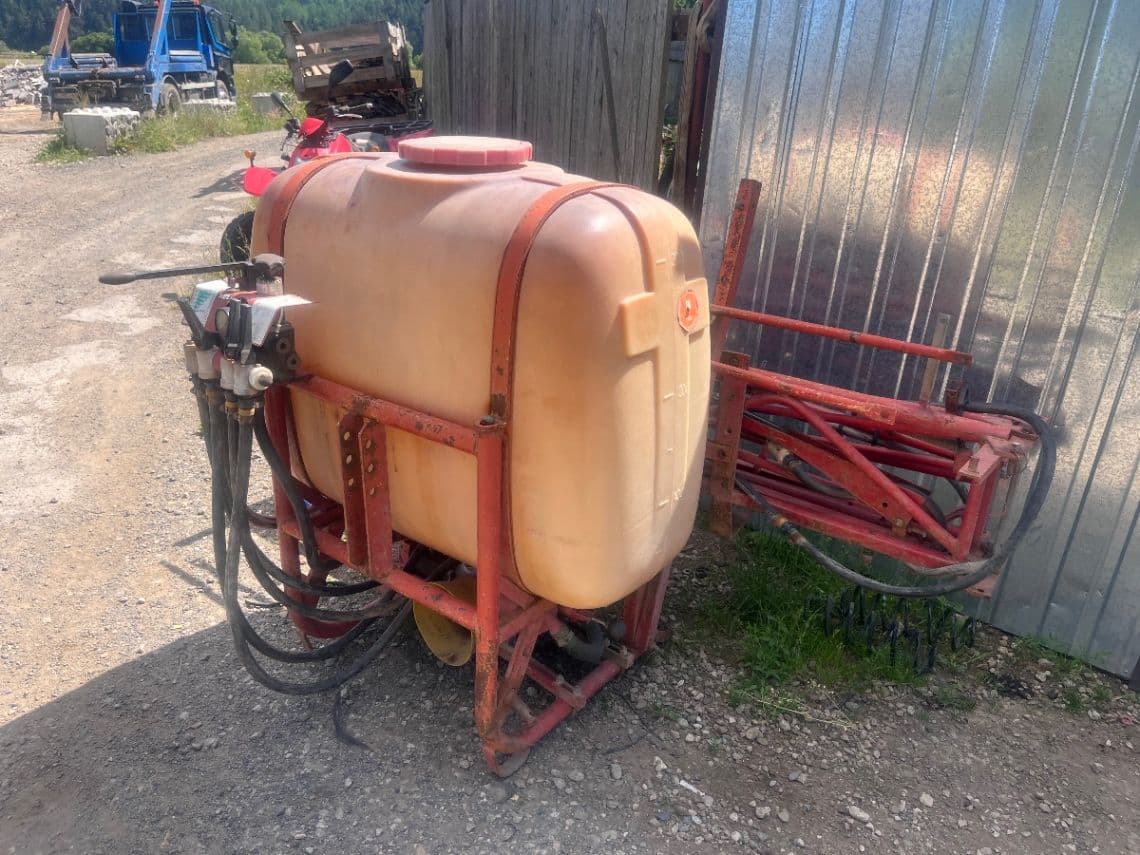 Postrekovač 300l 12m 