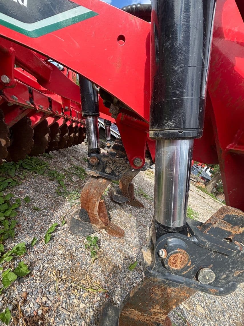 Hĺbkový kyprič,Podryvak  Kverneland DTX