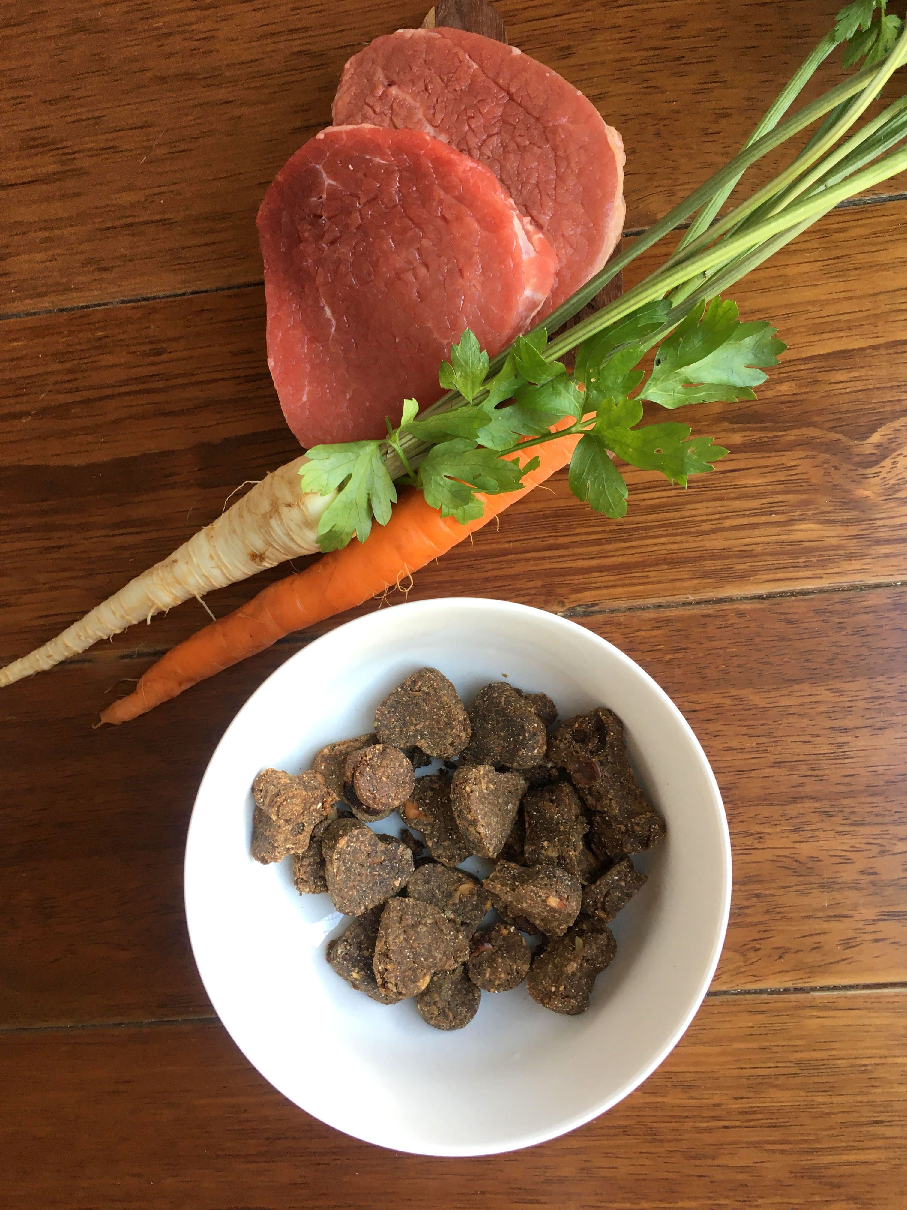 Domáce " Keksy pre psy" Veggie alebo Hovädzie škvarky