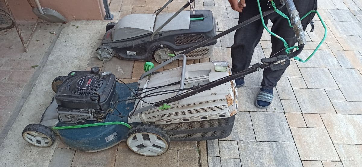 Všetko čo je na fotkách je na predaj 