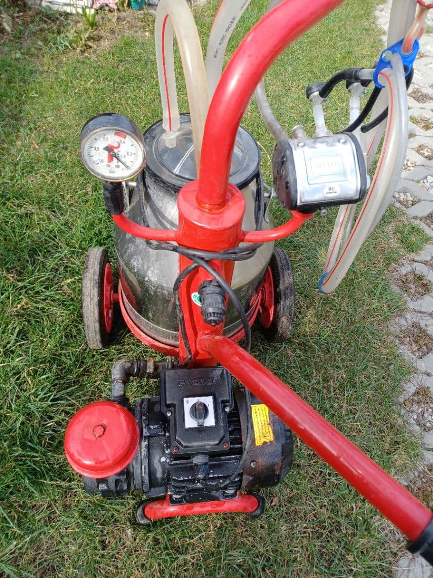 Predám mobilne dojacie bezolejove zariadenie pre kozy,ovce,kravy 