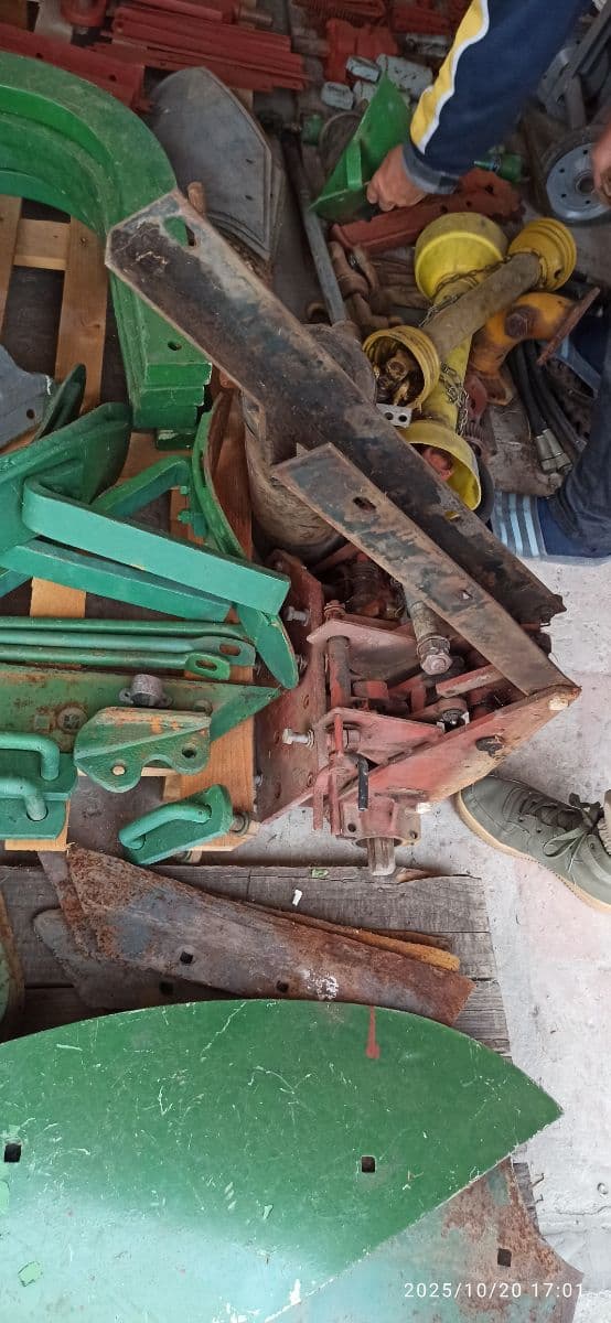 Všetko čo je na fotkách je na predaj 