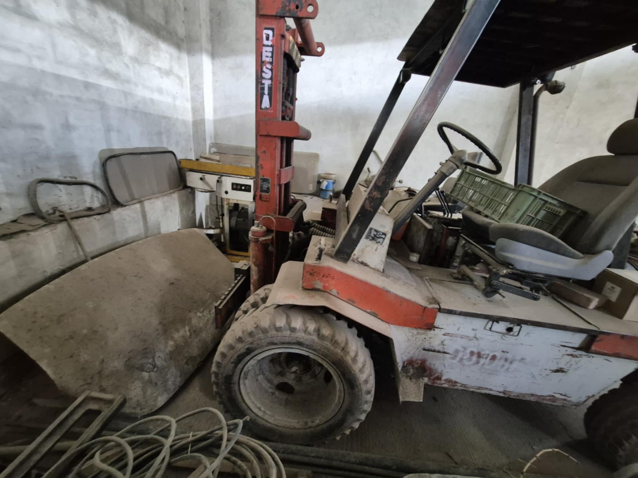 Vysokozdvižný vozík, značka Desta