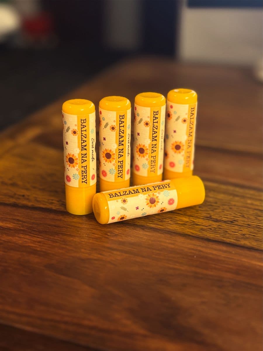 Prírodný balzám na pery z pravého včelieho vosku