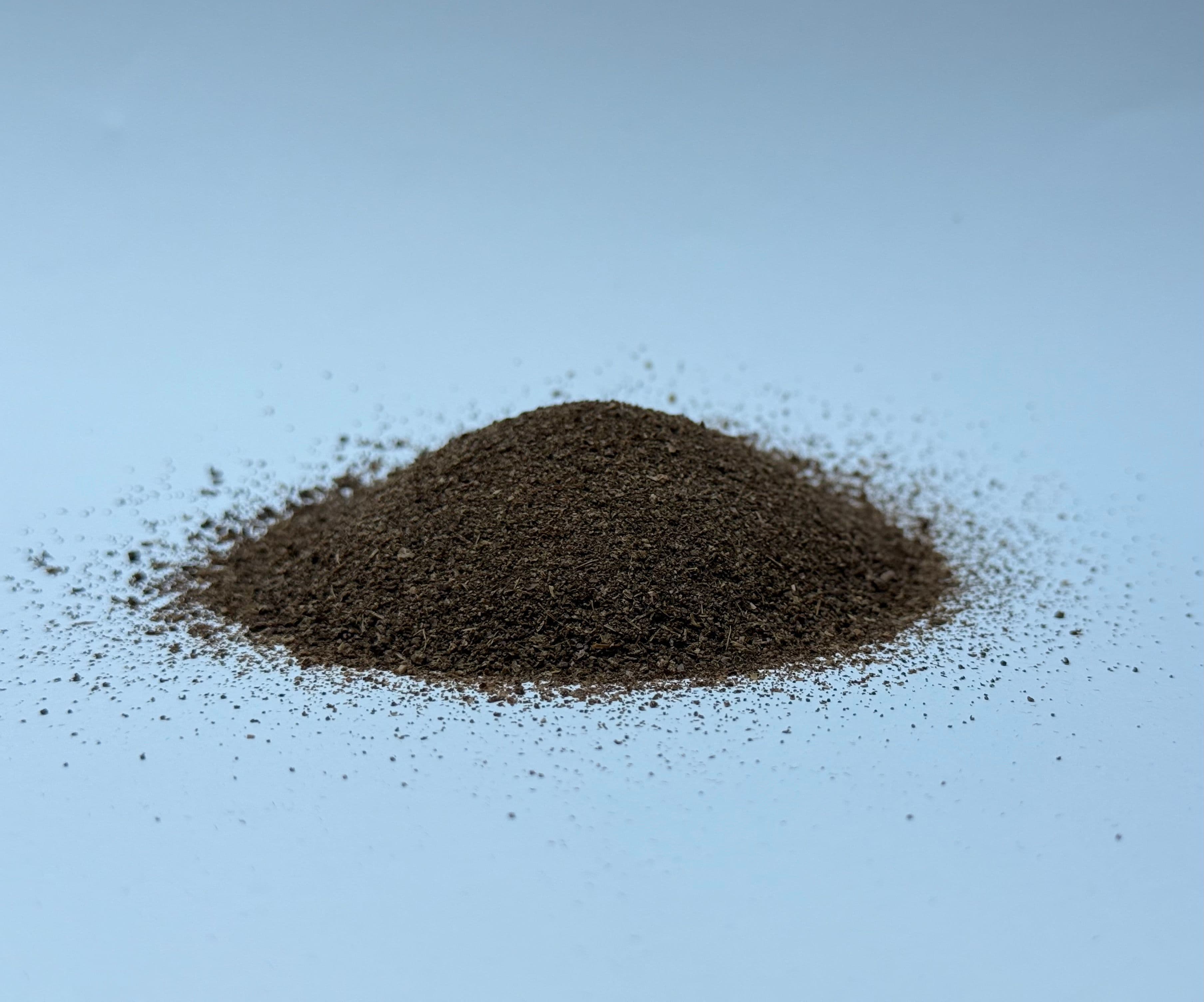 Hmyzie hnojivo - Frass - slovenský chov